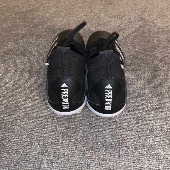 Adidas Predator Freak 3 Cleats - Picture 4 of 7